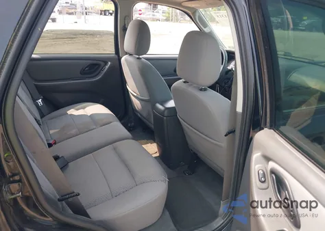 2005 Ford Escape Xlt из США, поврежденный, VIN 1FMCU031X5DA22346